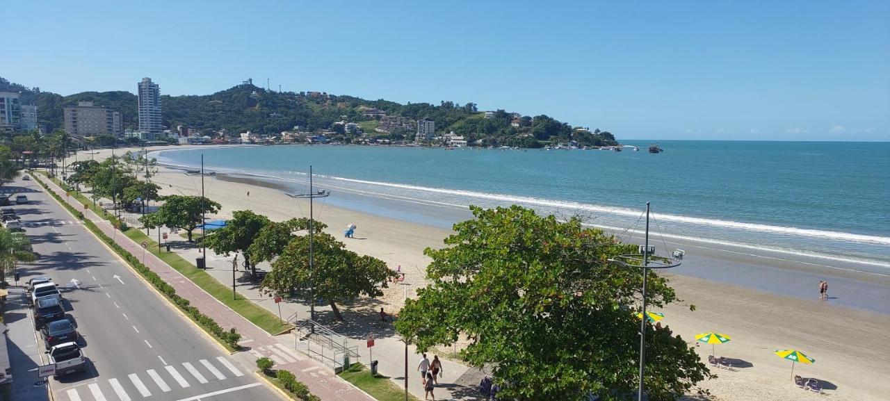 Apartamento De Cobertura Frente Para O Mar Itapema Exterior foto